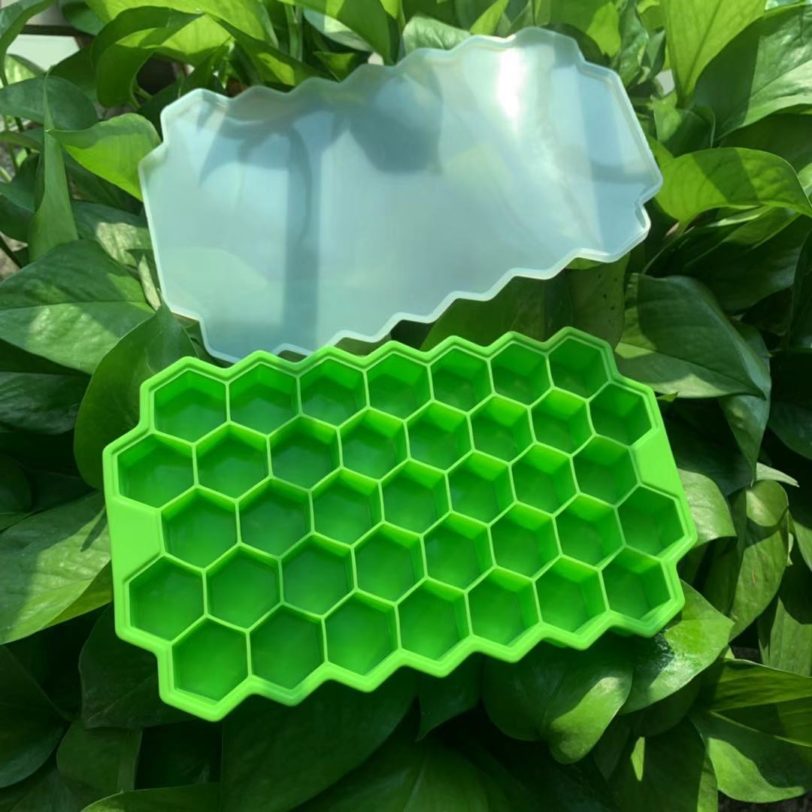 5 Colors Honeycomb Shape Ice Cube Mold with Lid 37 Grids Soft Silicone Cold Drink Tools for Bar