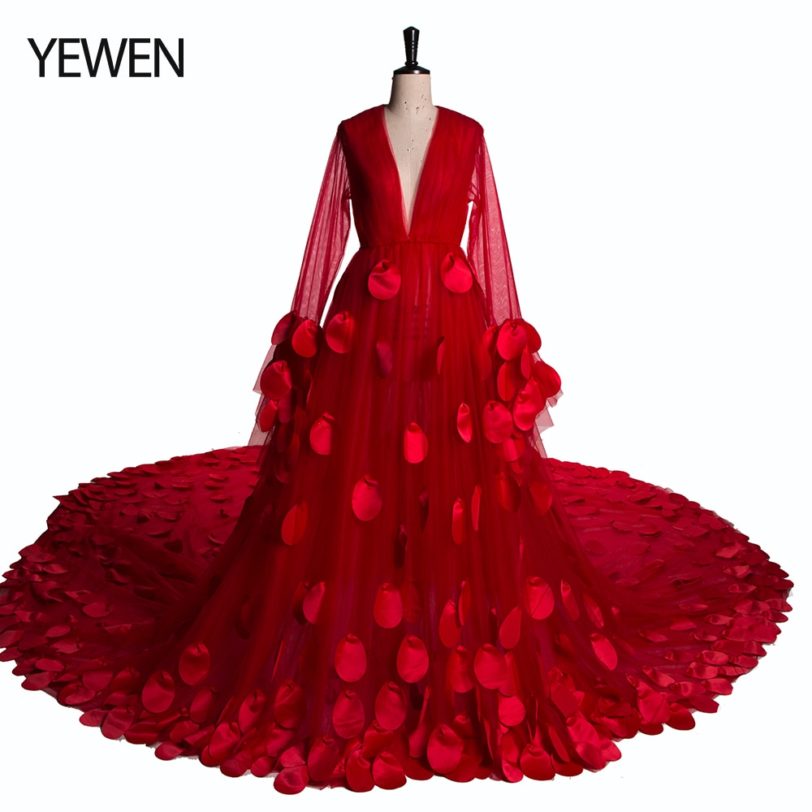 Sexy Red Color Wedding Dress Plus Size 2020 New Arrival Flowers Long Sleeves Boho Beach Color Bridal Gown