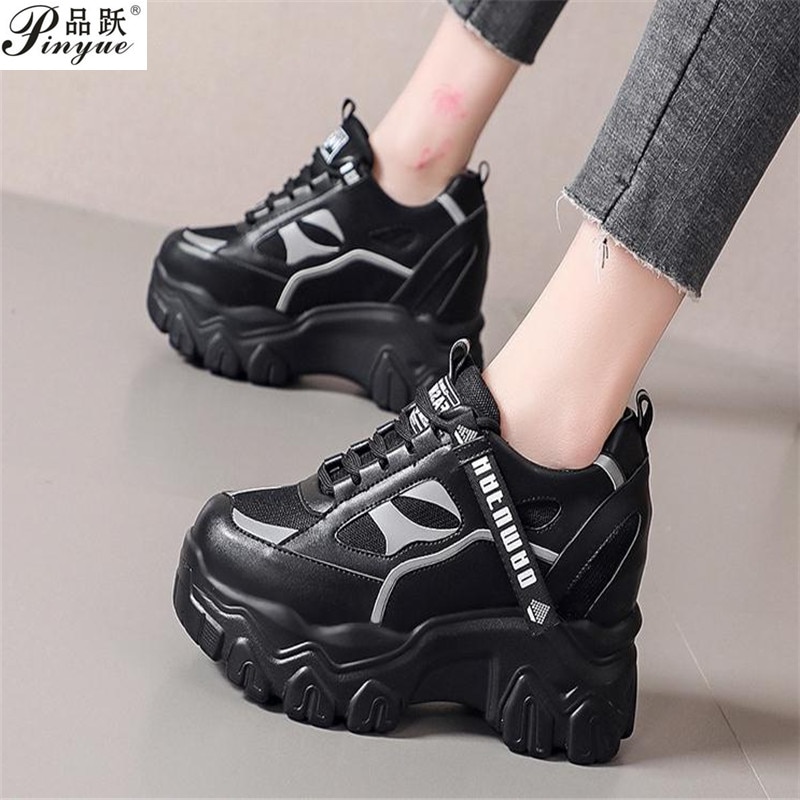 Designer Sneakers Woman Winter Fashion Thick Bottom Ladies Trainers White Platform Shoes Women Chunky Sneakers Zapatillas