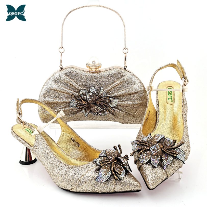 Italian Design 2021 Nigerian Fashion Elegant Ladies Shoes and Bag Set With Special Flower Decoration in Gold Color for Party