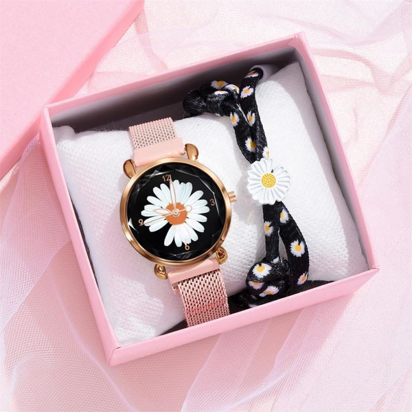 Luxury Fashion Small Daisies 2020 New Women Magnet Buckle Simplicity Watch Ladies Stainless Steel Quartz Watch Relogio Feminino