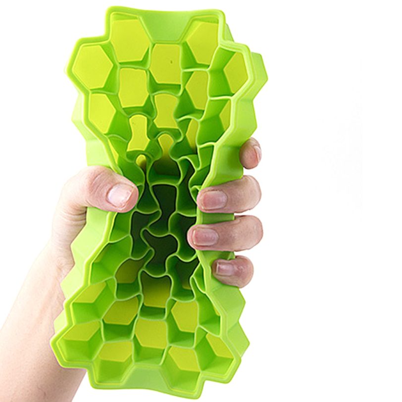 5 Colors Honeycomb Shape Ice Cube Mold with Lid 37 Grids Soft Silicone Cold Drink Tools for Bar - Image 4