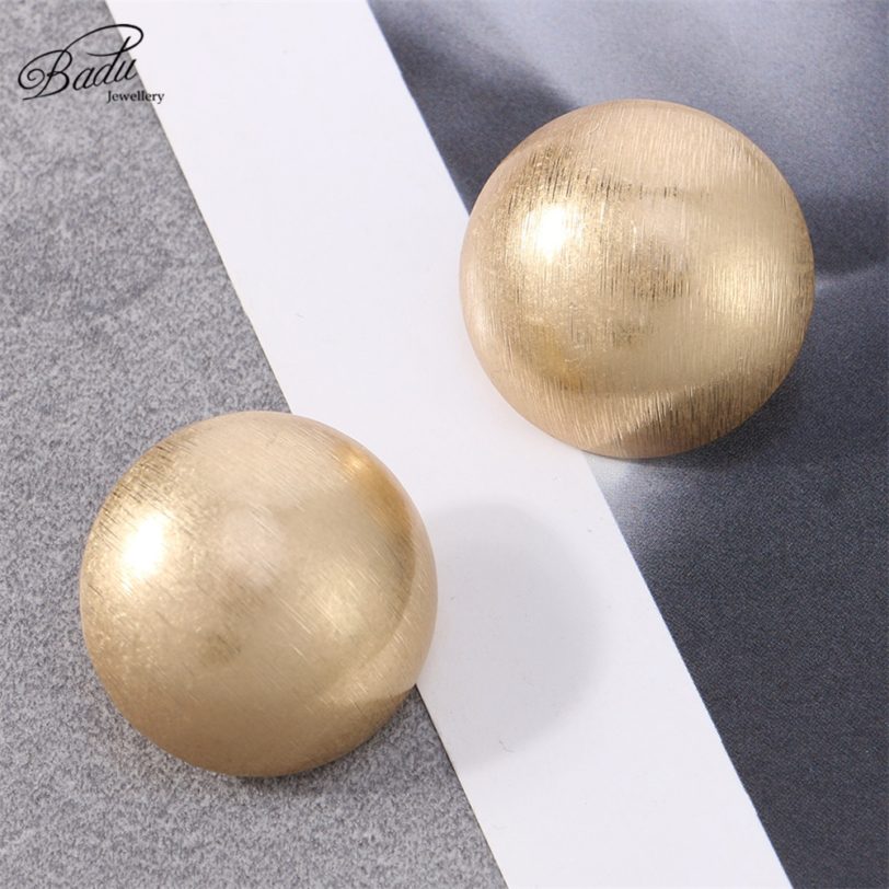 Badu Frosted Gold Semi-Ball Stud Earring for Women Vintage Earrings Metal Gold Big and Small Different Size Earring Wholesale