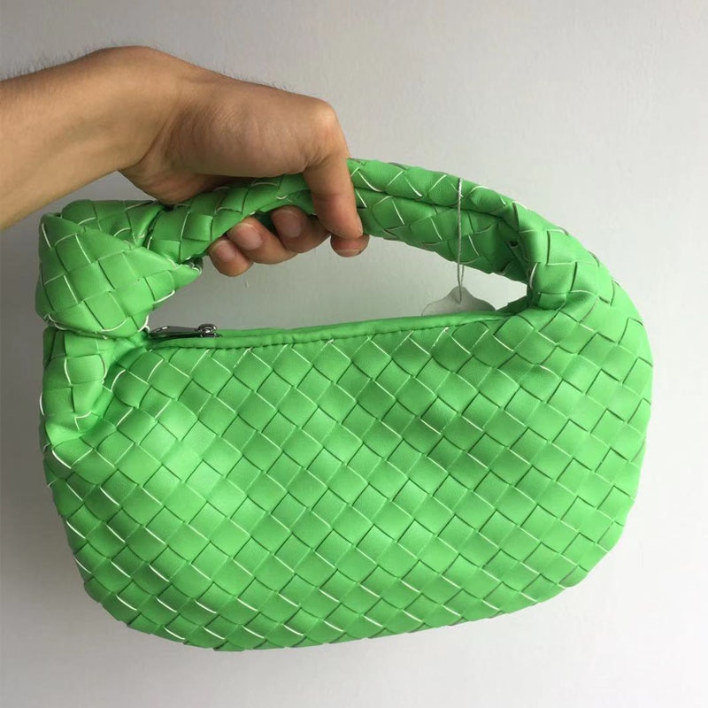 New Fashion Handmade Woven Bag Green Summer Shoulder Bag Lady Crossbody Hobo PU Knotted Handle Casual