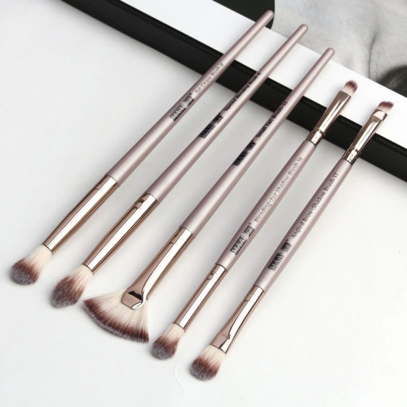 5 Pcs Makeup Brushes Set Eyeliner Eyelash Eye Shadow Lip Brush Cosmetic Make Up Tool Kit