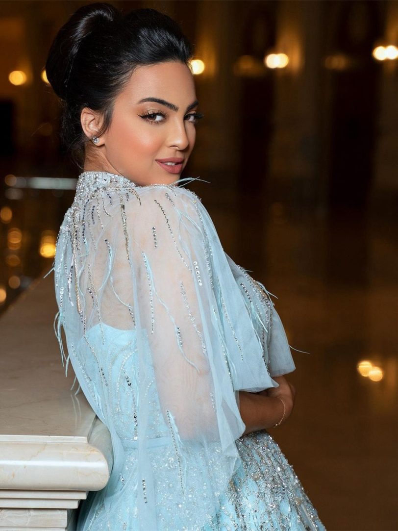 Sky Blue Celebrity Dubai Caftan Evening Dress Saudi Arabia Wedding Dress With Applique Sequined Strapless Ballgown Custom Made - Image 2