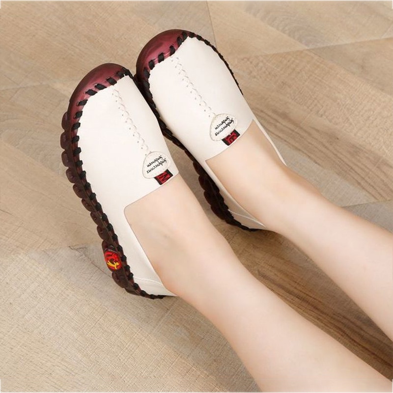 Wide Fit Thick Sole Flats Korean Style Shoes For Women 2021 Leather Slip On Shoes Pregnant