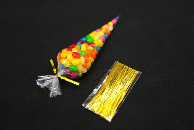 100pcs Transparent candy packing Bags Wedding Birthday Party Decoration Sweet Cellophane Candy Bag Cone Storage Packaging Bag - Image 3