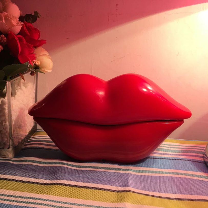 Lips Telephone Novelty Red, Pink, Rose Red Mouth Lip Shaped Phone Landline Desk Corded Phone for Home Hotel Office Decoration - Image 3