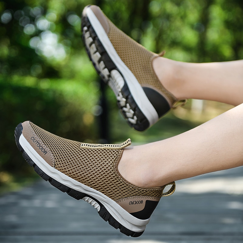 Summer Mesh Shoes Men Sneakers Plus Size Lightweight Breathable Walking Footwear 2021 New Slip On Comfortable