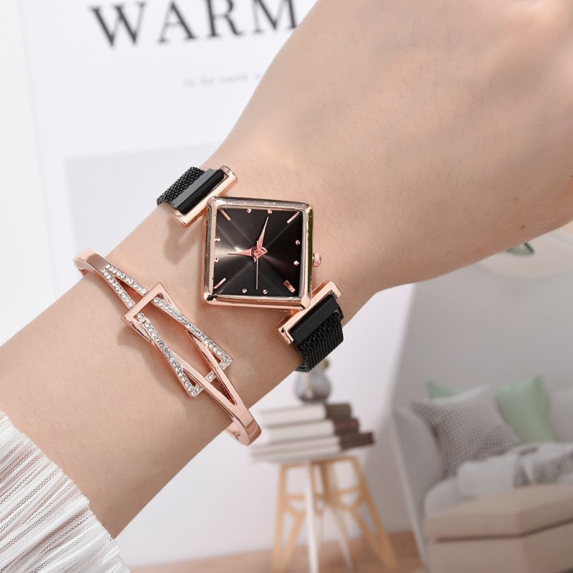 Women Square Watch Bracelet Set Luxury Ladies Quartz Magnet Buckle Gradient Color Watches Relogio Feminino for Gift Clock - Image 4