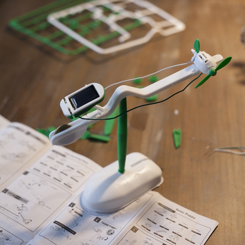 6 in 1 Solar Powered Robot Kit Toys Assembling Mini Fan Car Model Scientific Lab DIY