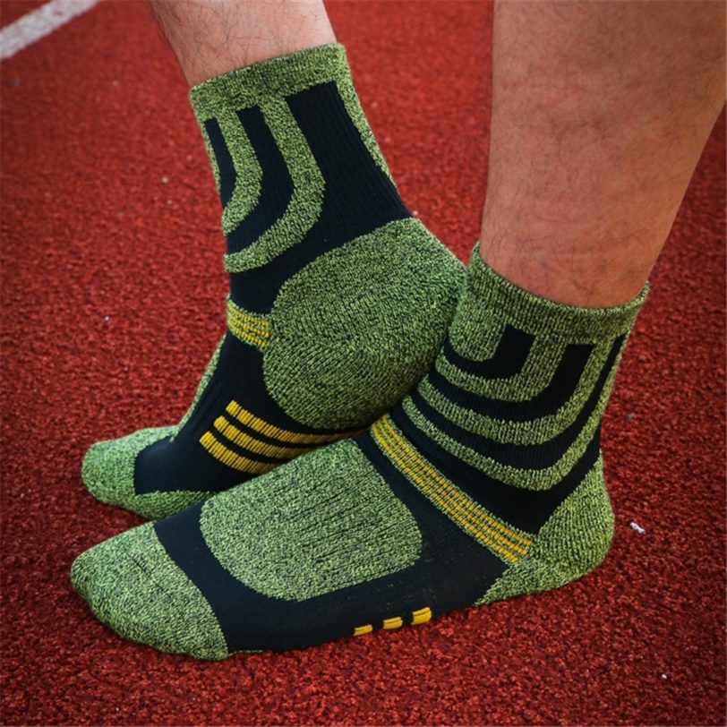 Men Hiking Walking Running Socks Padded Terry Cushion Anti Blister Warm Winter Sports Socks for Outdoor Running Cycling Camping - Image 4