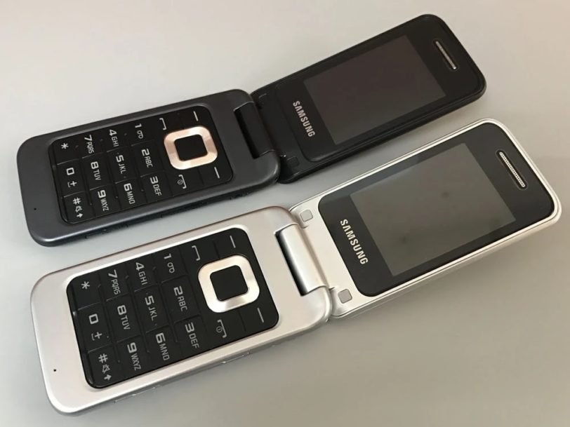 Samsung C3520 GSM Unlocked Phone 2 4 Flip Mobile Phone FM radio 1 3 MP Cell