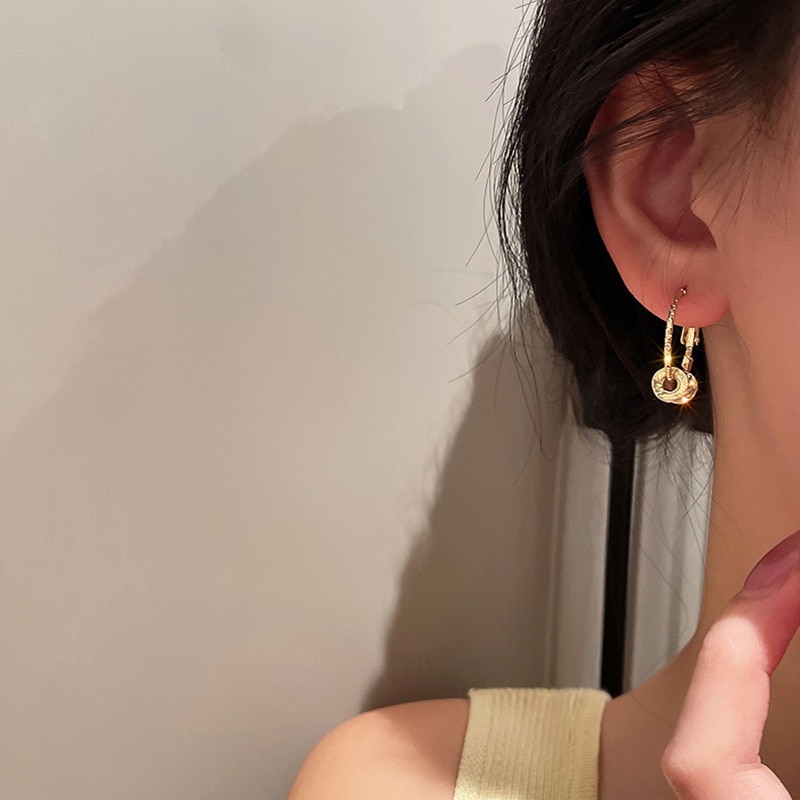Summer Temperament Sparkly Rhinestone Hoop Earrings for Women Gold Color Metal Hollow Circle Hanging Earrings Jewellery
